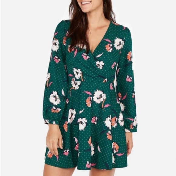 EXPRESS Floral Elastic Waist Fit Flare Dress - Picture 3 of 12